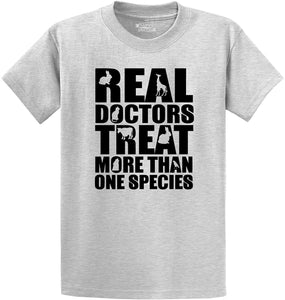 Men's Real Doctors Treat More One Species Vet Grey T-Shirts